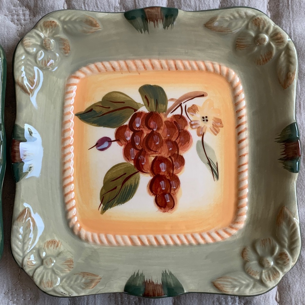 Hand-Painted Fruit Ceramic Appetizer Plates - Green and Cream - Set of 4 - Picture 3 of 7